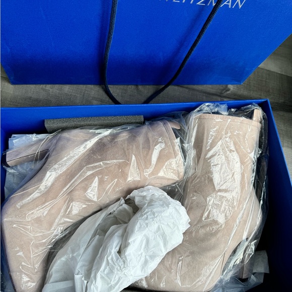 Stuart Weitzman Brooks bootie - Picture 3 of 6